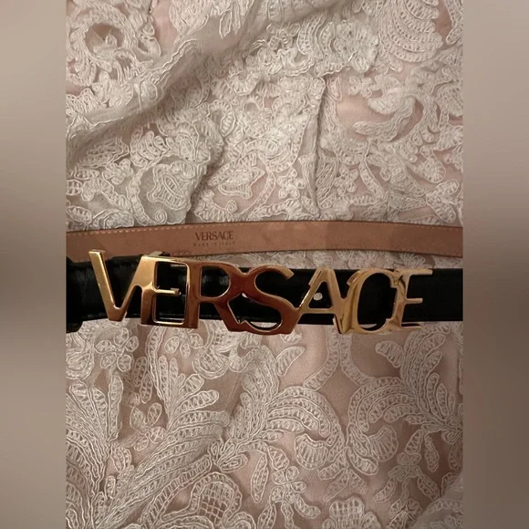 Versace Logo Metallic Leather Belt Gold 90 36 NWT Versace Jeans Couture Belt Women 90/ 36/ M White Genuine  main image 4